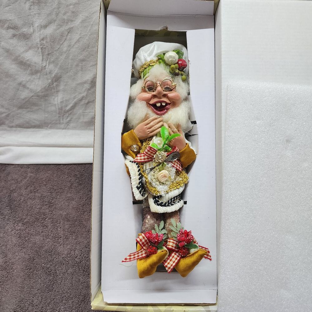 Mark Roberts Sous Chef Elf in box with Certificate of Authenticity  BB